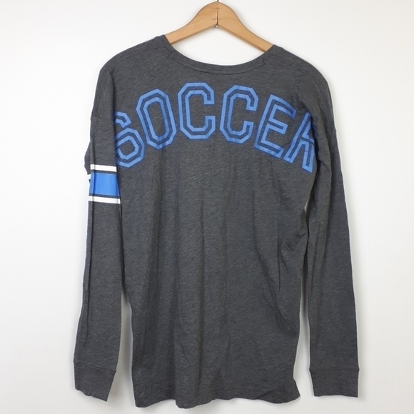 Under Armour - Long Sleeve Soccer V Neck T-shirt - Picture 11 of 13
